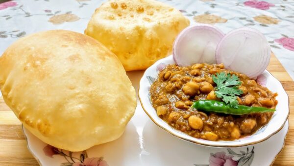 Chola Bhatura